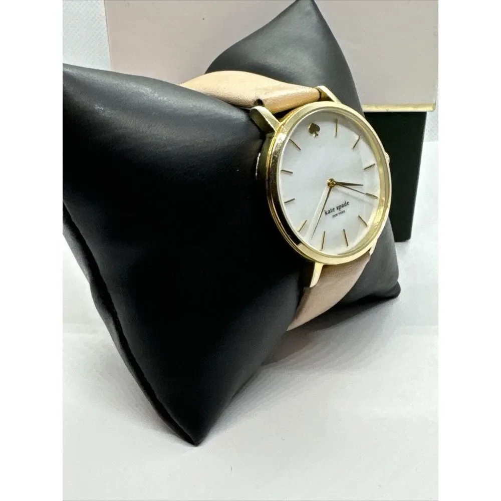 Kate Spade New York Metro 0073 Women's Beige Leather Analog Quartz Watch JNA159